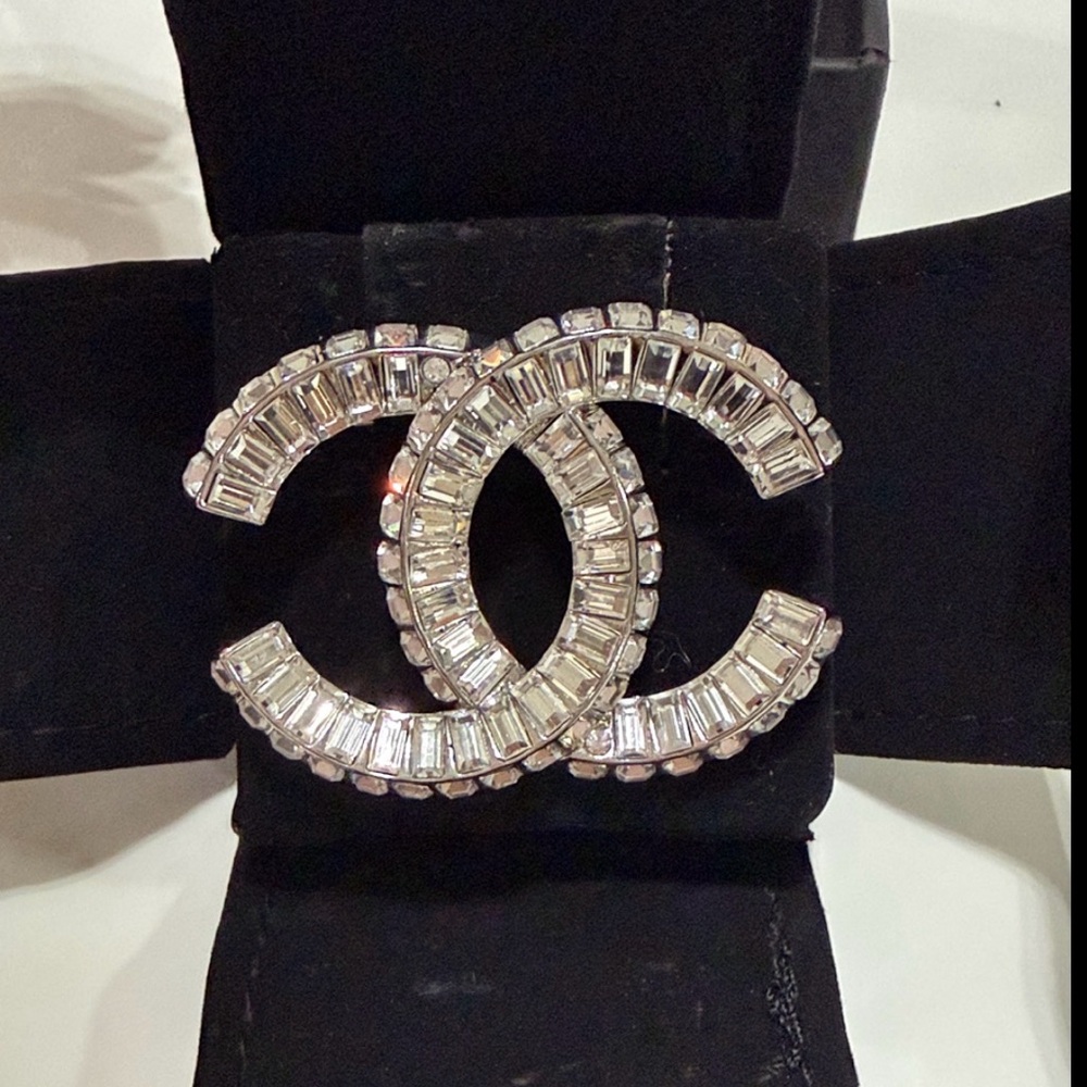 CHANEL Black and Silver Belt Accessory